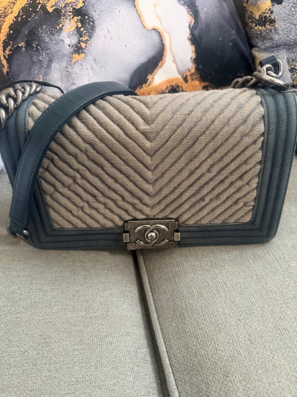 CHANEL Gray and Silver Chevron Crossbody Boy Bag. - Picture 2 of 9